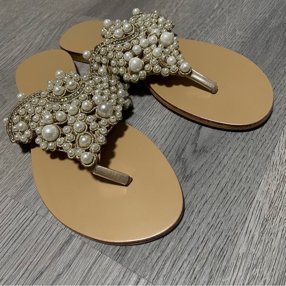 Faux Pearls Women’s Flipflop Sandals Size 7.5 - Picture 3 of 7